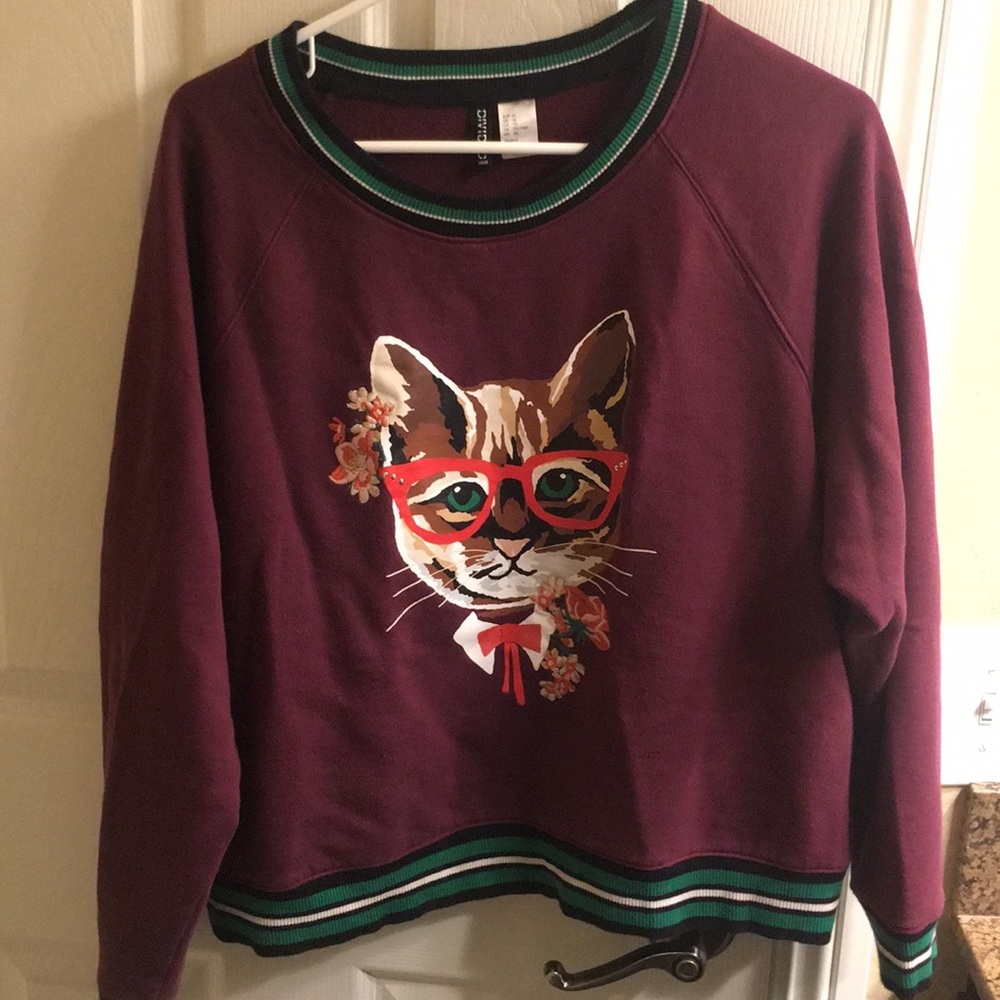 Burgundy cat sweatshirt
